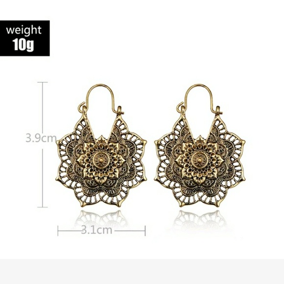 Sold Bohemian dangle earrings - Picture 2 of 4